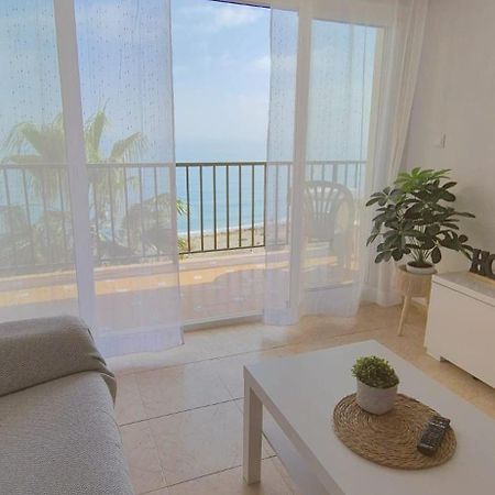 Apartamento Con Piscina En La Primera Linea De Playa De Fuengirola Exteriör bild
