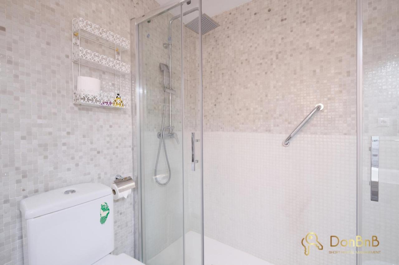 Apartamento Con Piscina En La Primera Linea De Playa De Fuengirola Exteriör bild