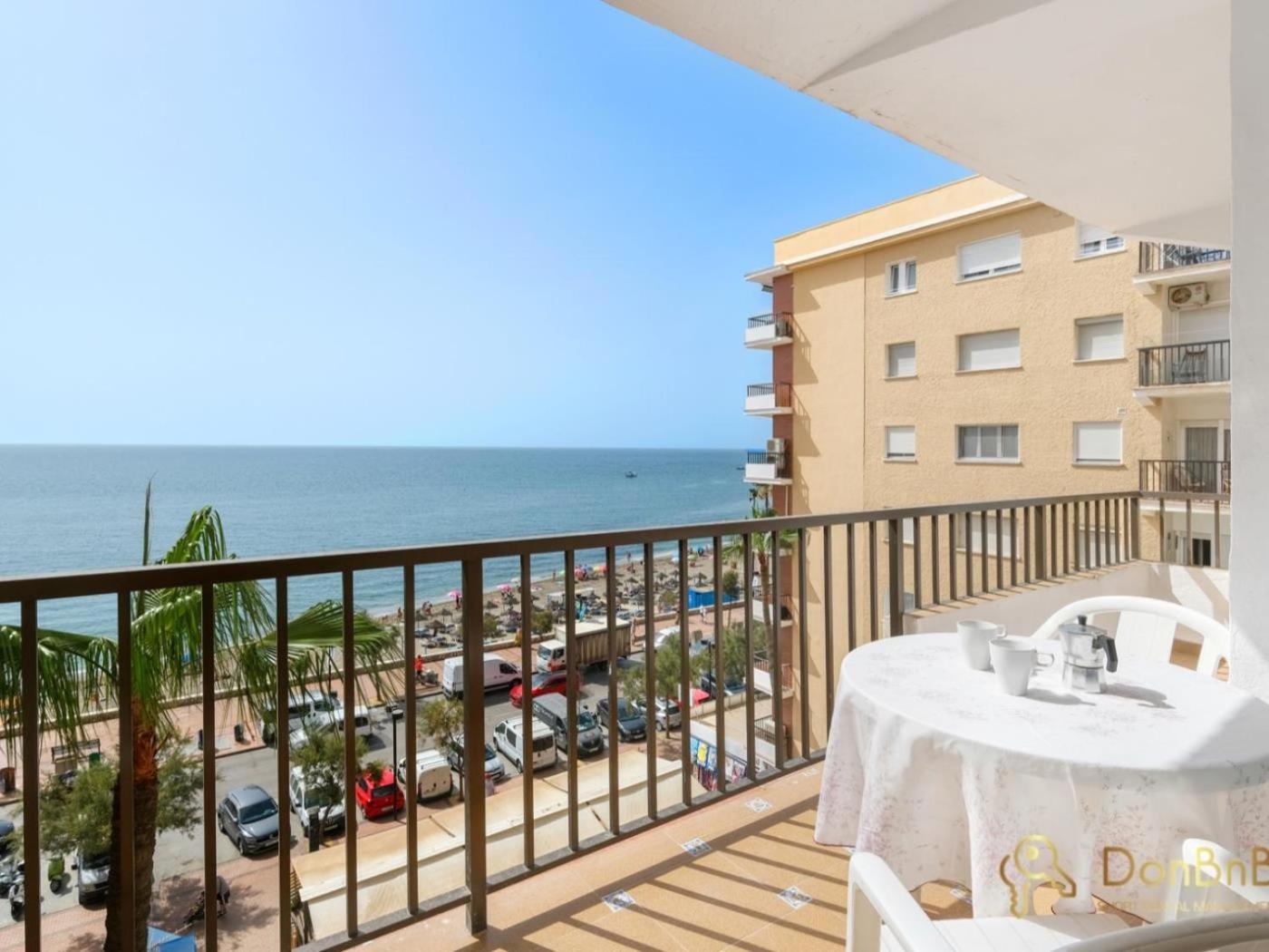 Apartamento Con Piscina En La Primera Linea De Playa De Fuengirola Rum bild