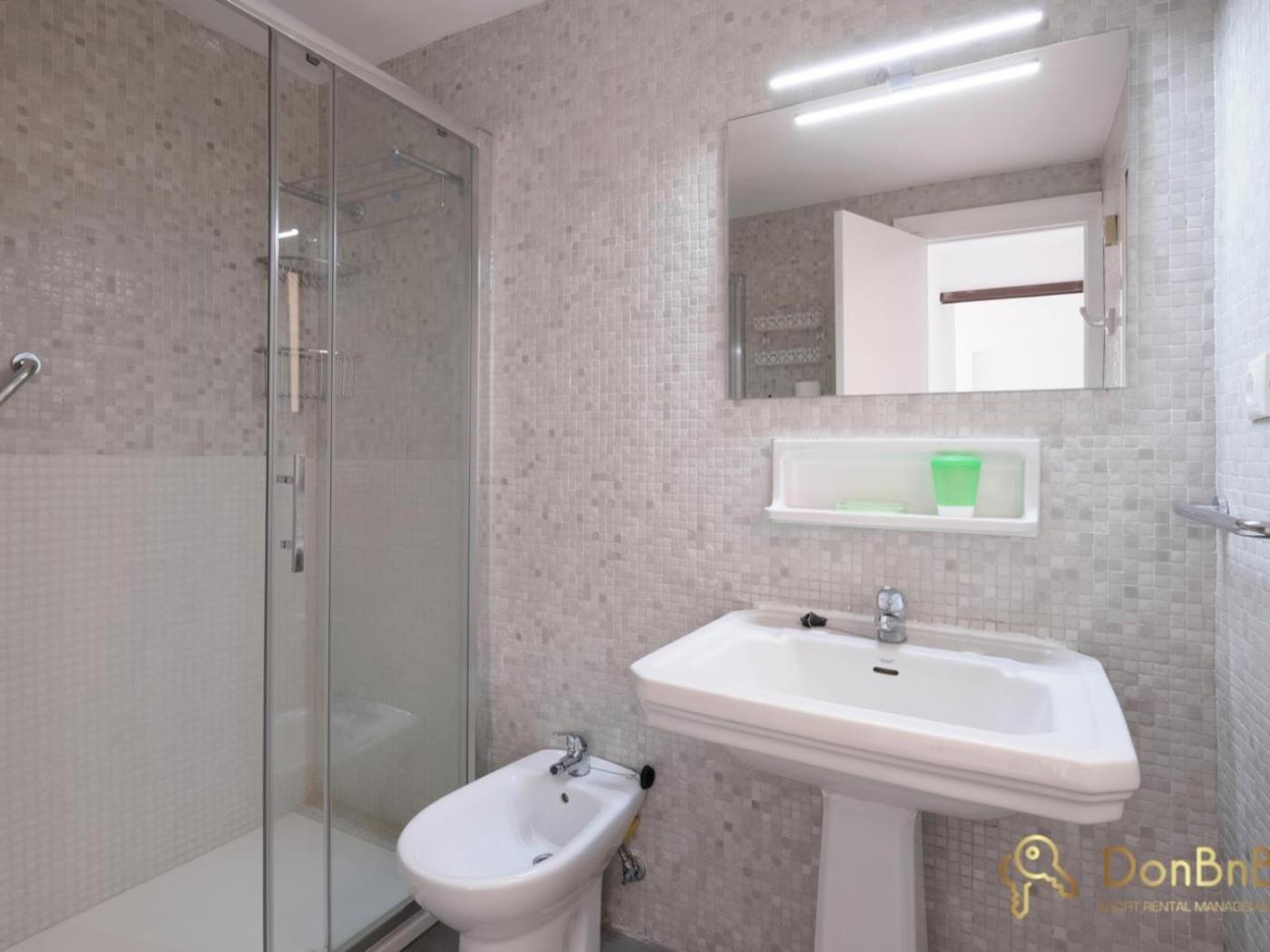 Apartamento Con Piscina En La Primera Linea De Playa De Fuengirola Rum bild