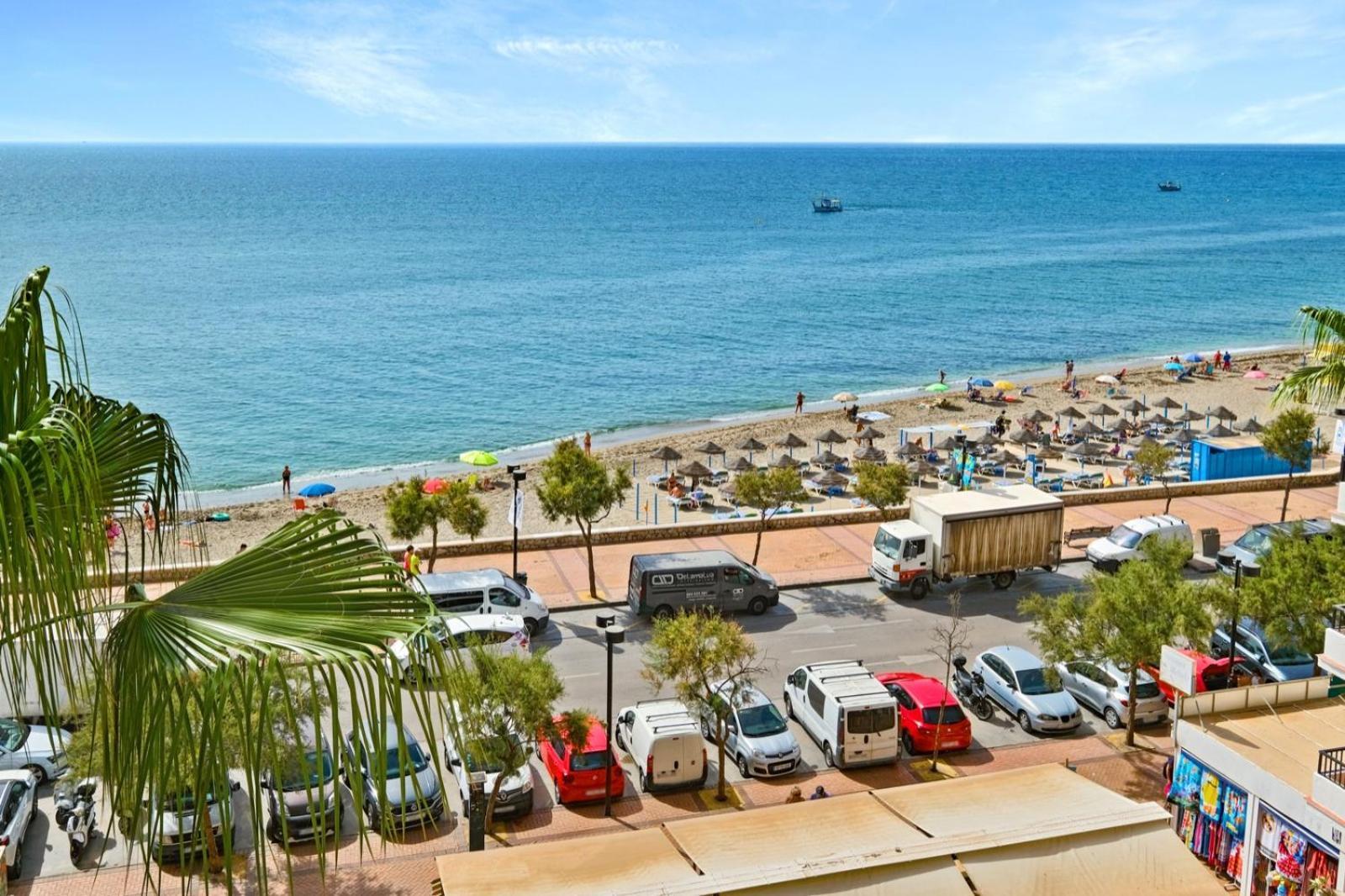 Apartamento Con Piscina En La Primera Linea De Playa De Fuengirola Exteriör bild