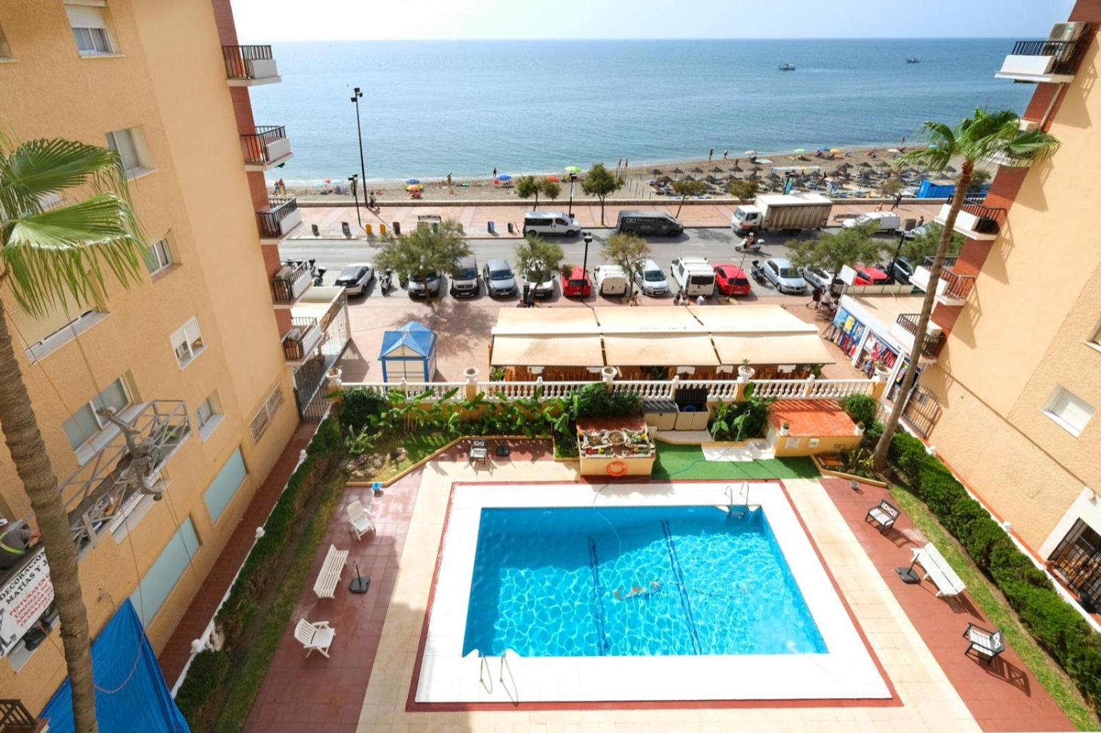 Apartamento Con Piscina En La Primera Linea De Playa De Fuengirola Exteriör bild